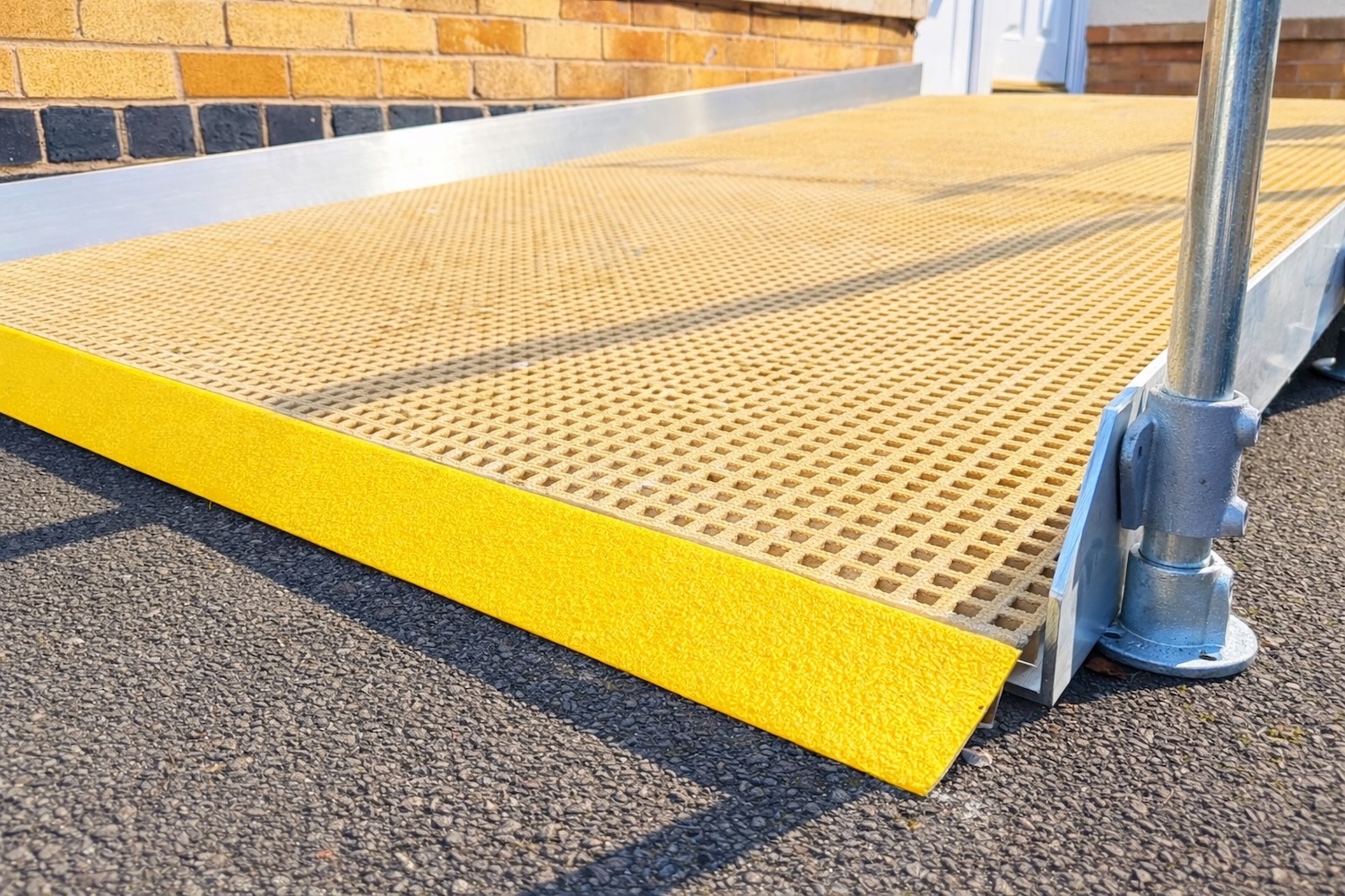 Fibreglass surface to Craftmasters bespoke modular ramp systems. Manufactured and fitted within Warwickshire.